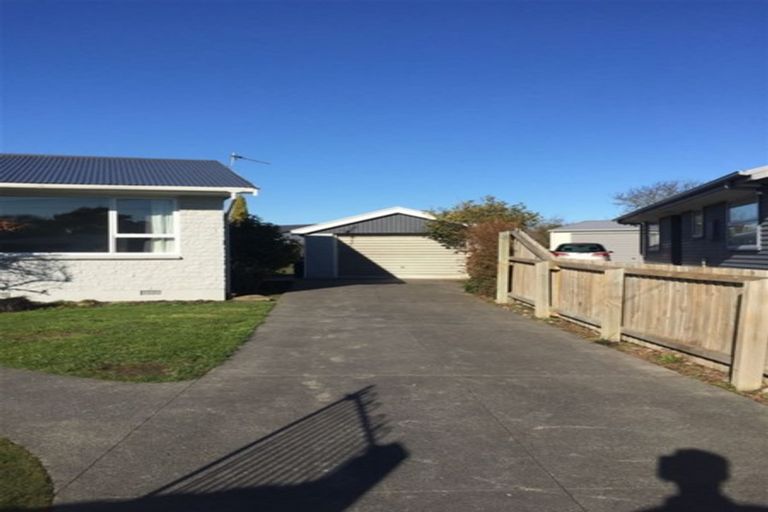 Photo of property in 25 Horton Place, Avondale, Christchurch, 8061