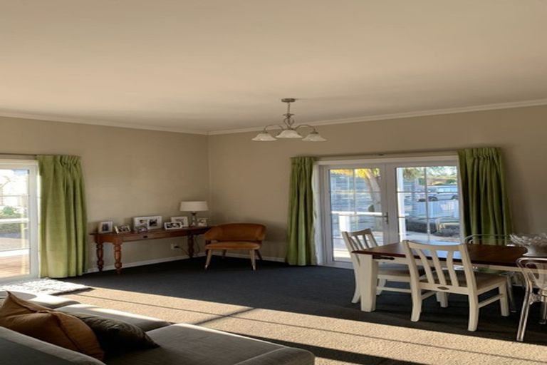 Photo of property in 61 Mill Road, Waimate, 7924