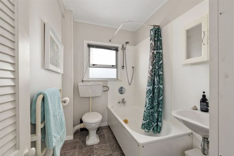 Photo of property in 14/93 Vauxhall Road, Devonport, Auckland, 0624