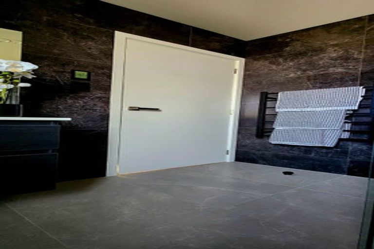 Photo of property in 8 Mcquillan Avenue, Woodend, 7610