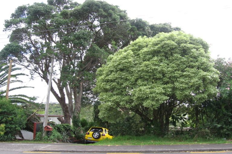 Photo of property in 8 Sylvan Avenue, Northcote, Auckland, 0627