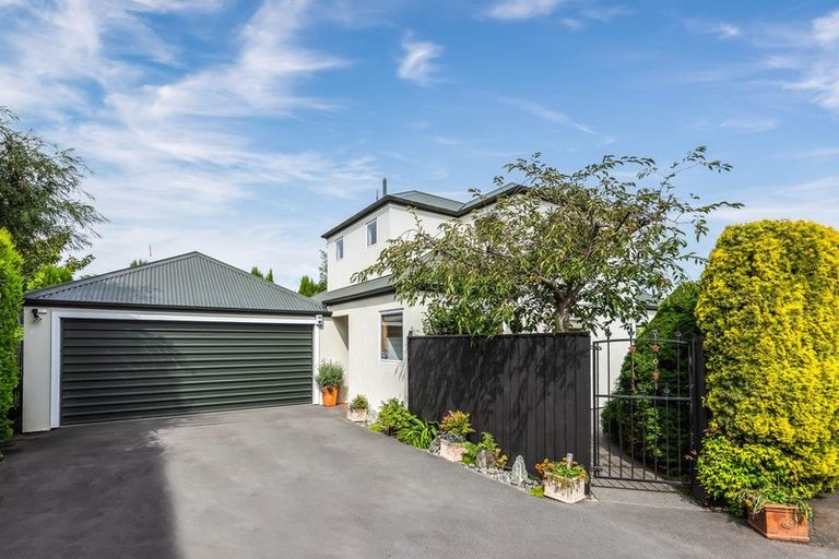 Photo of property in 2/38 Dover Street, St Albans, Christchurch, 8014