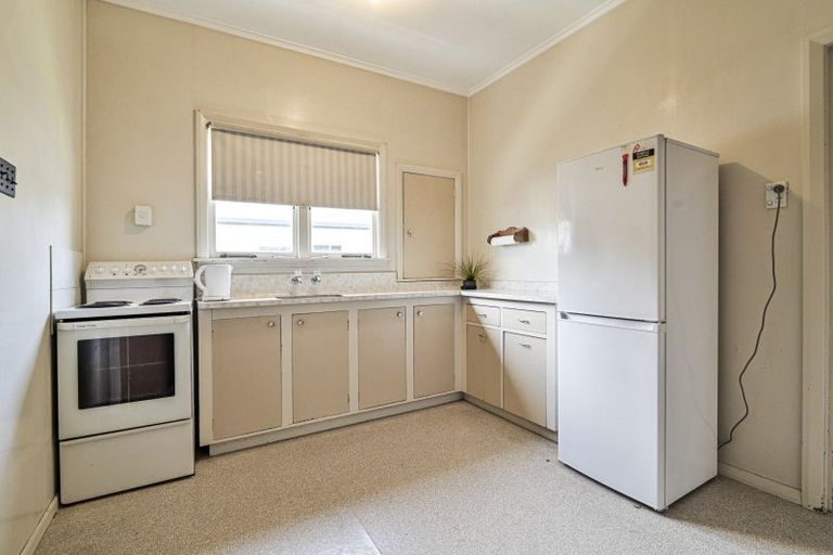 Photo of property in 216 Grove Road, Mayfair, Hastings, 4122