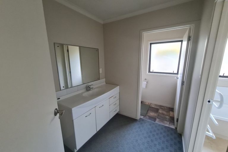 Photo of property in 4 Owhatiura Drive, Lynmore, Rotorua, 3010