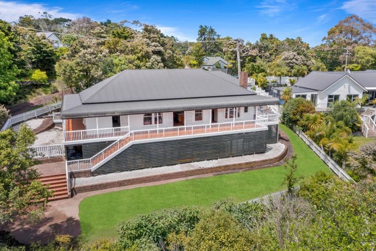 Photo of property in 10 The Close, Greenhithe, Auckland, 0632