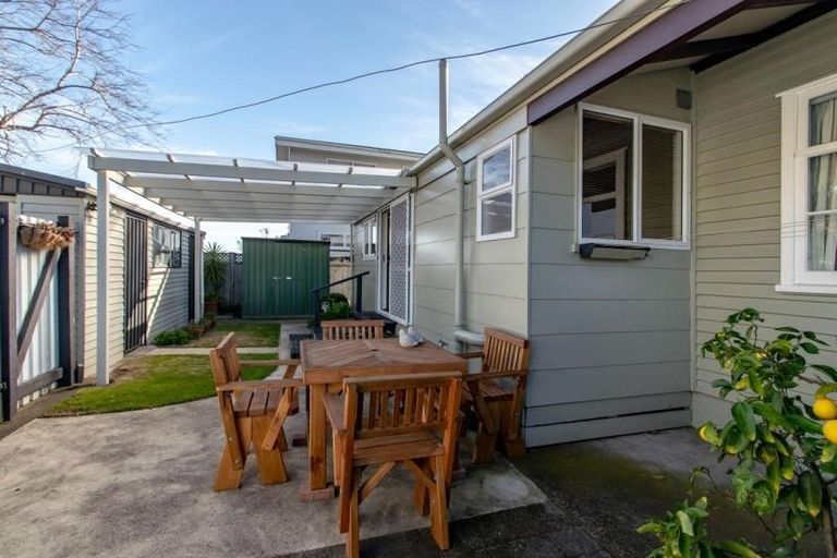 Photo of property in 71 Douglas Mclean Avenue, Marewa, Napier, 4110