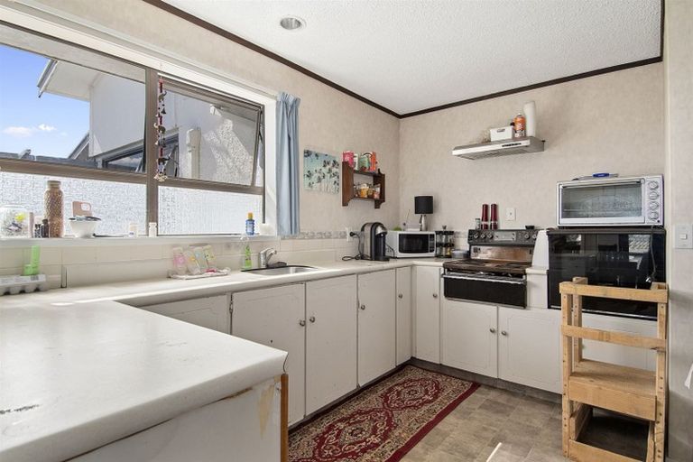 Photo of property in 10a Seaway Terrace, Otumoetai, Tauranga, 3110