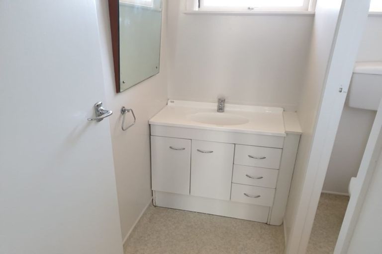 Photo of property in 52b Berkley Avenue, Hillcrest, Hamilton, 3216