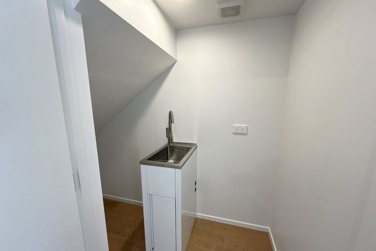 Photo of property in 8/90 Holly Road, St Albans, Christchurch, 8014