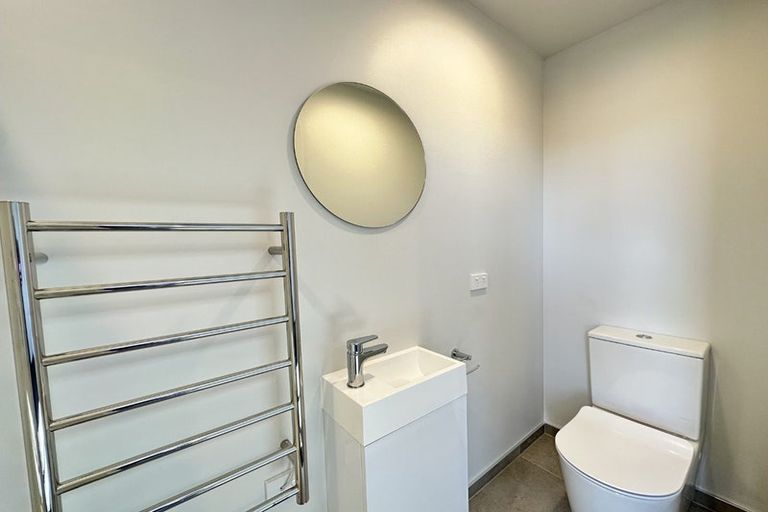 Photo of property in 3/32 Frederick Street, Waltham, Christchurch, 8011