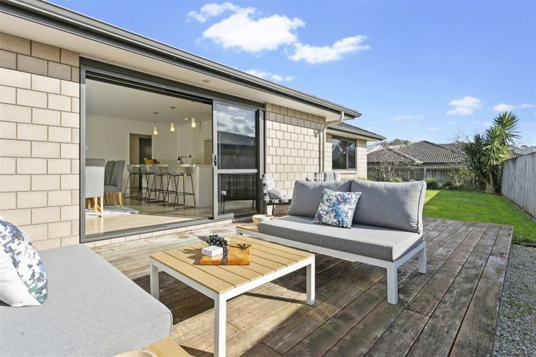 Photo of property in 6 Kettlewell Drive, Silverdale, 0932