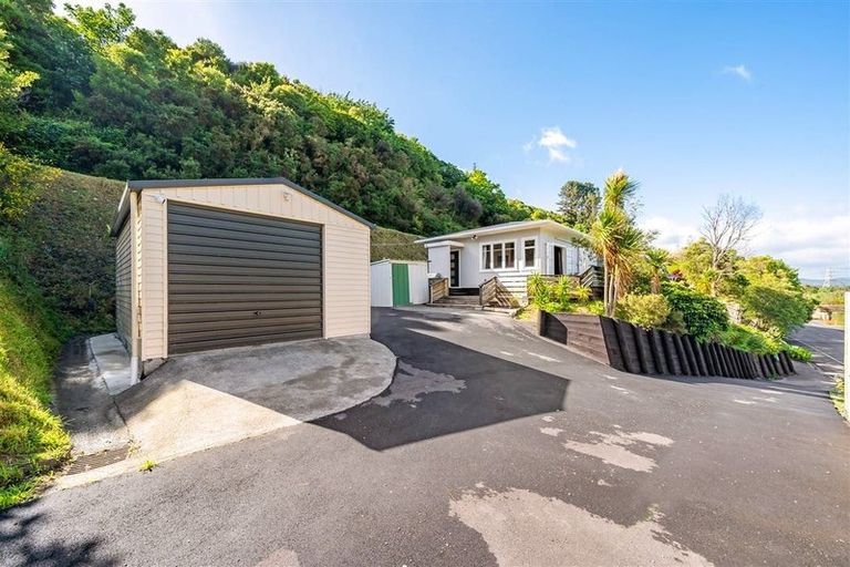 Photo of property in 104 Akatarawa Road, Birchville, Upper Hutt, 5018