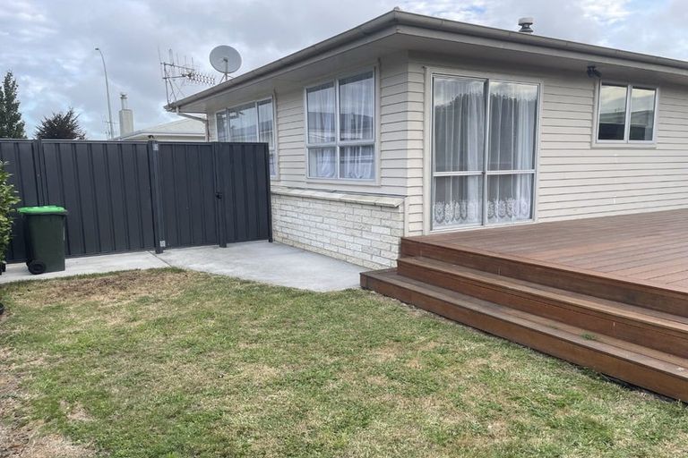 Photo of property in 2/151 Gloucester Street, Taradale, Napier, 4112