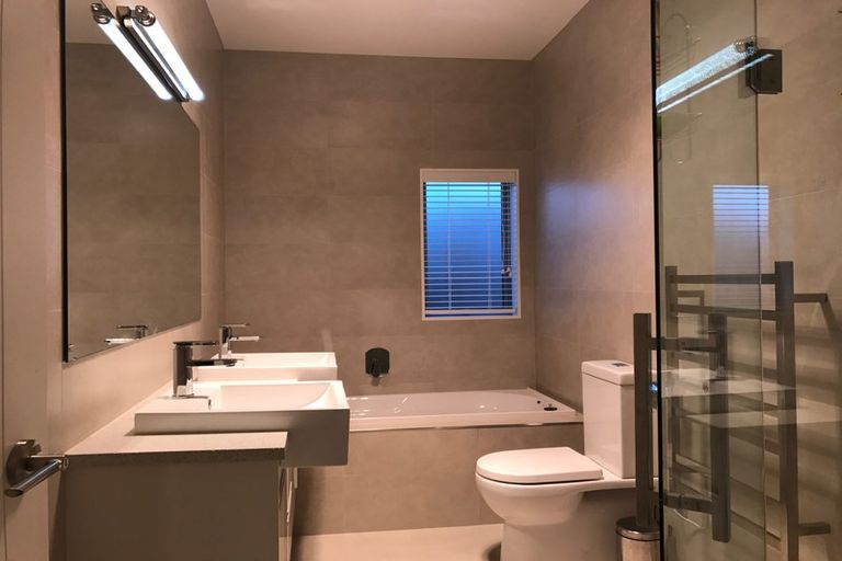 Photo of property in 48 Butler Stoney Crescent, Silverdale, 0932