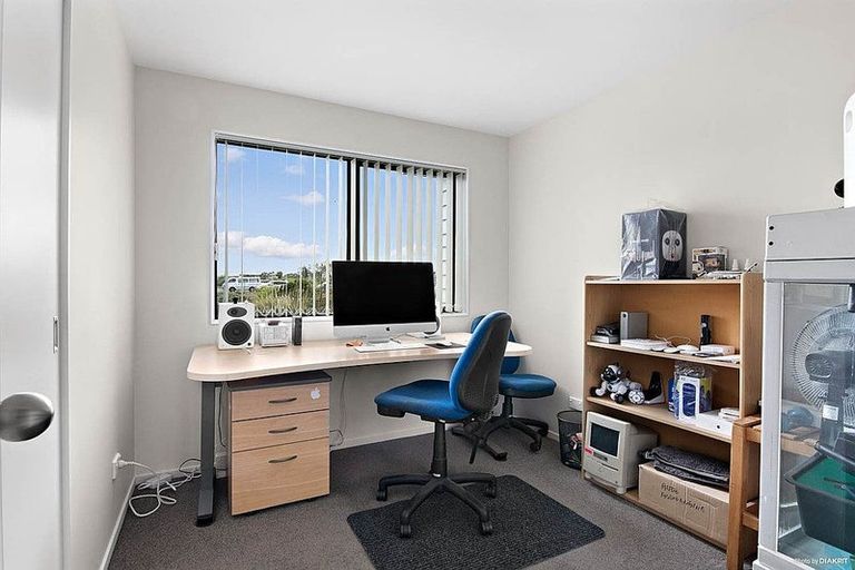 Photo of property in 6 Totara Meadows Court, Wiri, Auckland, 2104