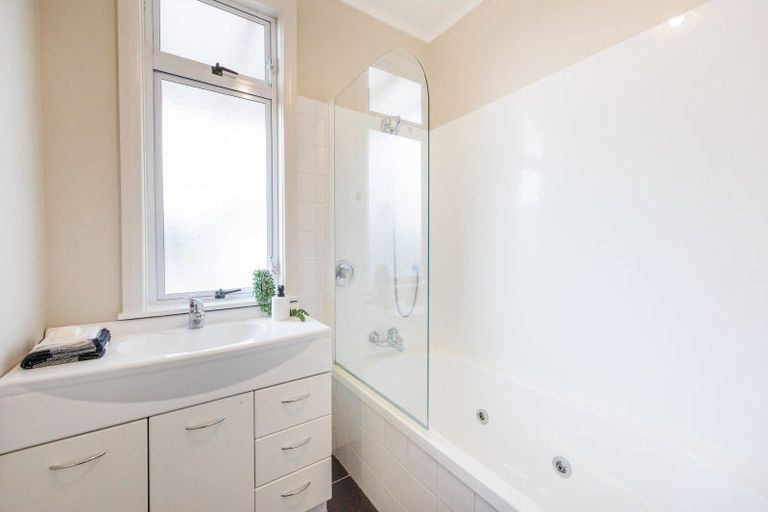 Photo of property in 301 Botanical Road, West End, Palmerston North, 4412