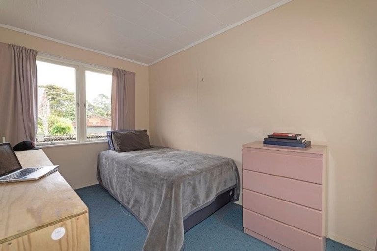 Photo of property in 20 Sherrybrooke Place, Sunnyvale, Auckland, 0612