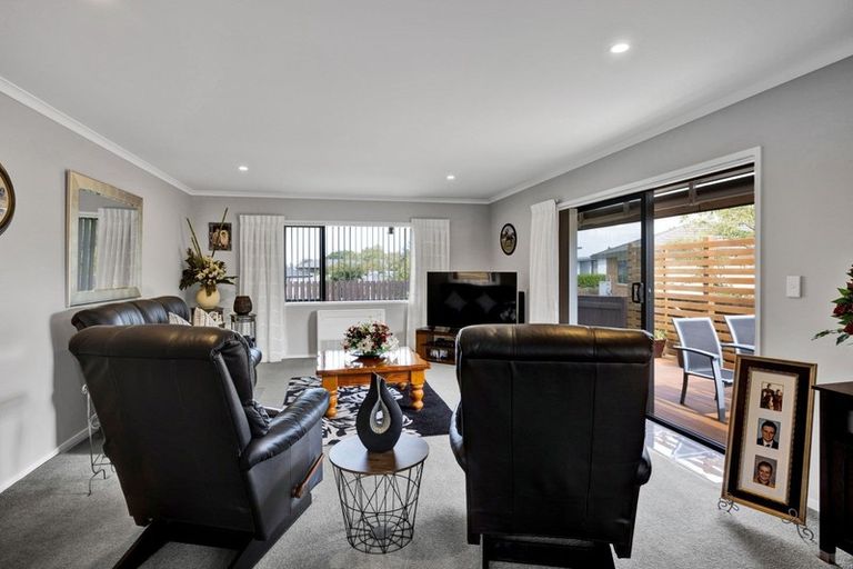 Photo of property in 21 Elizabeth Grove, Stratford, 4332