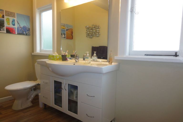 Photo of property in 143 Le Cren Street, Seaview, Timaru, 7910