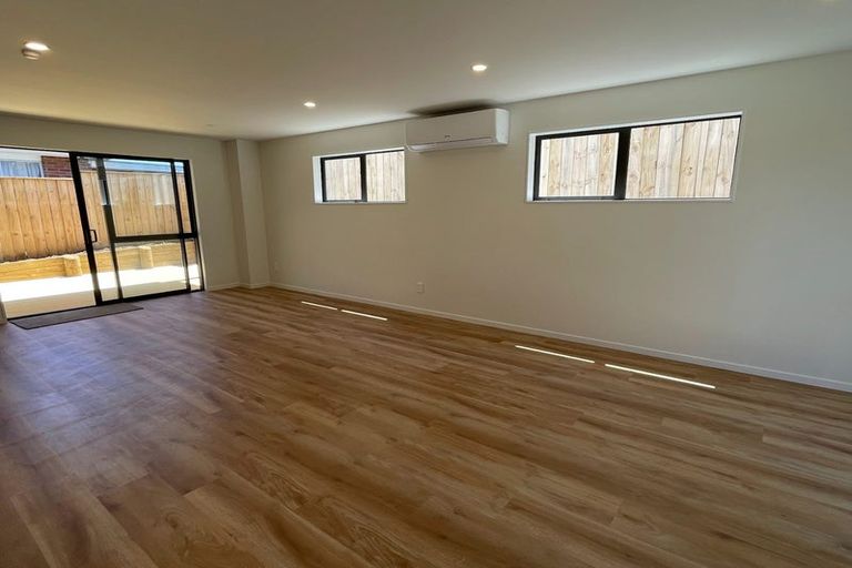 Photo of property in 6b Cairngorm Place, Highland Park, Auckland, 2010