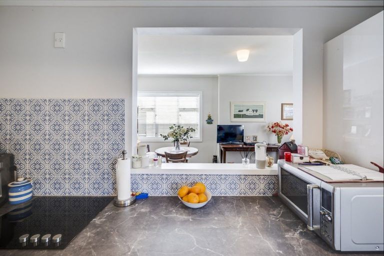 Photo of property in 708 Massey Street, Akina, Hastings, 4122