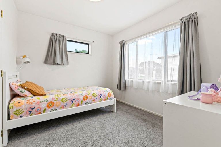 Photo of property in 83/2 Armoy Drive, East Tamaki, Auckland, 2016