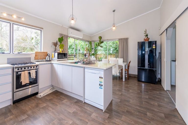 Photo of property in 9 Pinehurst Place, Wattle Downs, Auckland, 2103