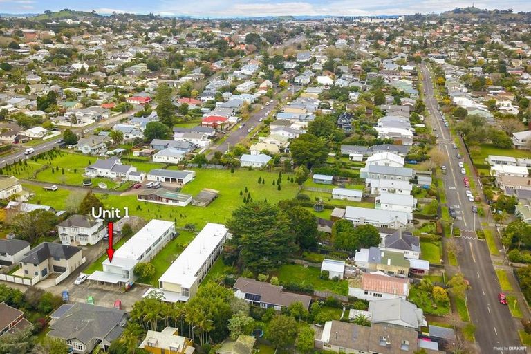 Photo of property in Balmoral Court, 1/130a Balmoral Road, Mount Eden, Auckland, 1024