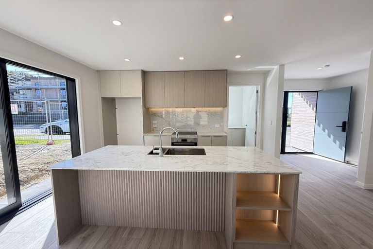 Photo of property in 25 Streamview Way, Long Bay, Auckland, 0630