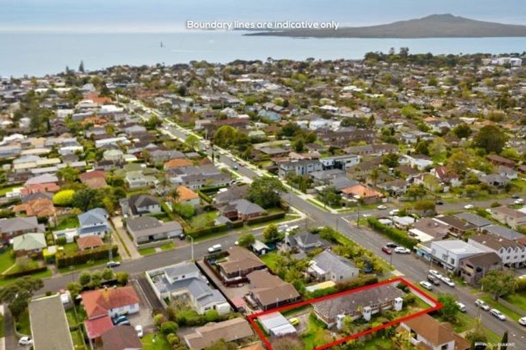 Photo of property in 1/51 Jutland Road, Hauraki, Auckland, 0622