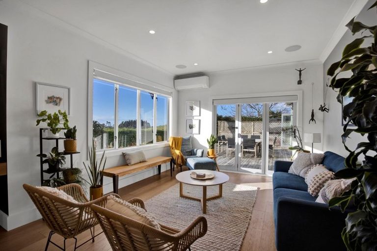 Photo of property in 561 Frankley Road, Hurworth, New Plymouth, 4371