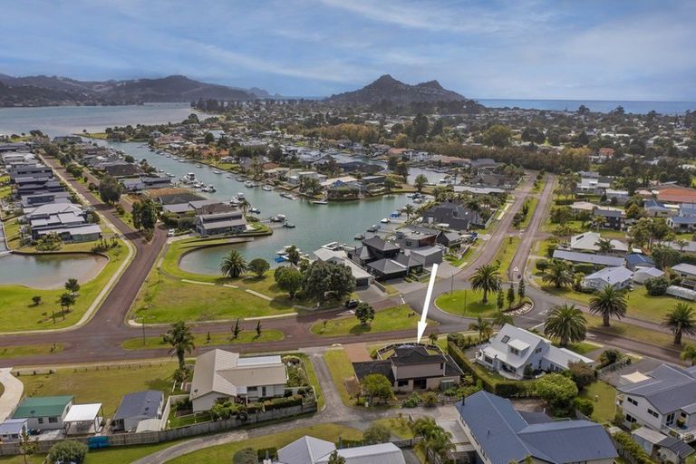 Photo of property in 344 Waterways Parade, Pauanui, Hikuai, 3579