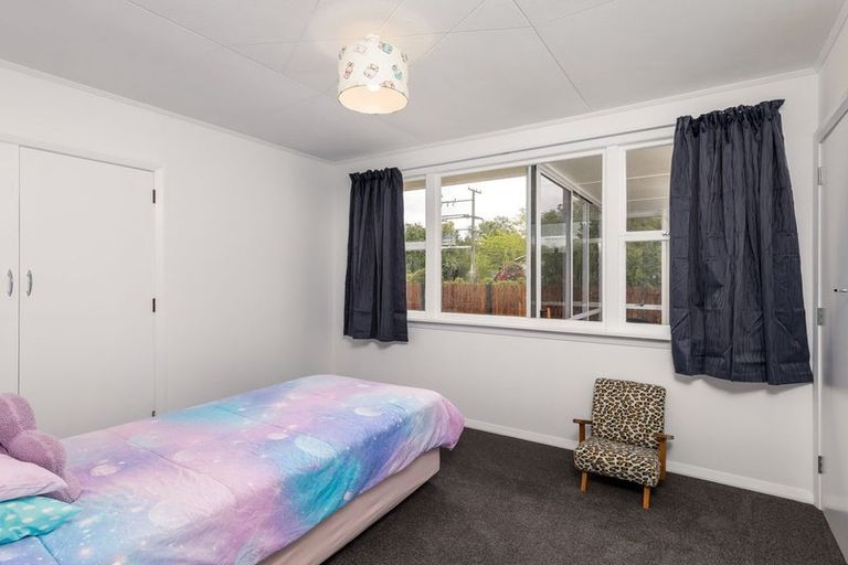 Photo of property in 81 Timaru Road, Waimate, 7924