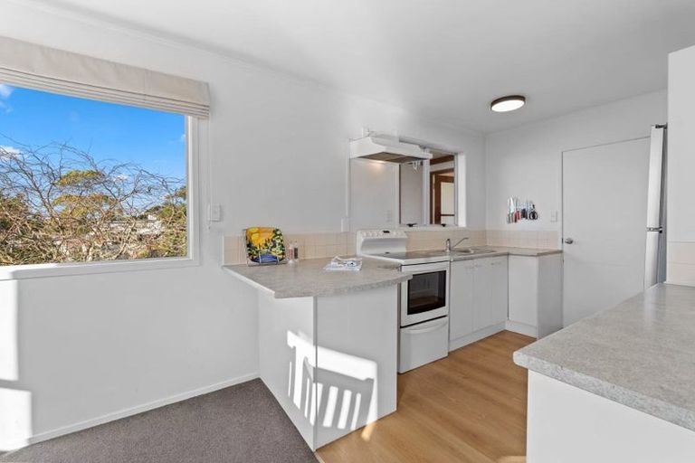 Photo of property in 91 Langana Avenue, Browns Bay, Auckland, 0630