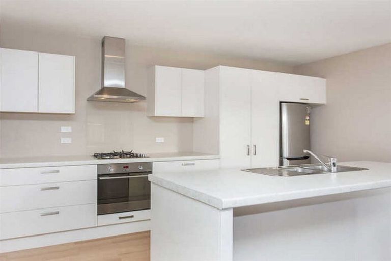 Photo of property in 16 Saint Florian Place, Woolston, Christchurch, 8062