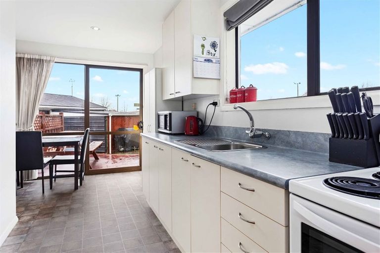 Photo of property in 11a Penelope Place, Casebrook, Christchurch, 8051