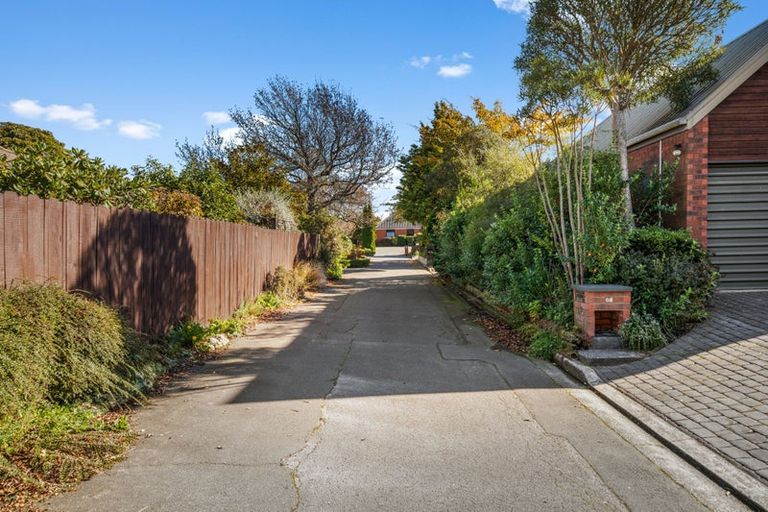 Photo of property in 2/6 Cricklewood Place, Avonhead, Christchurch, 8042