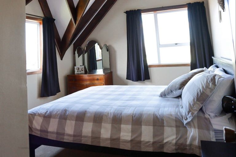 Photo of property in 3 Maclaurin Street, Dannevirke, 4930