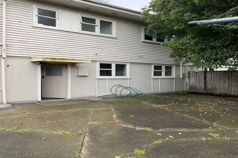 Photo of property in 21 Guildford Street, Burnside, Christchurch, 8053