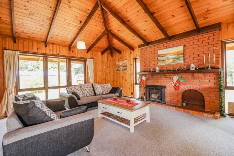 Photo of property in 752 Ponatahi Road, Martinborough, Carterton, 5792