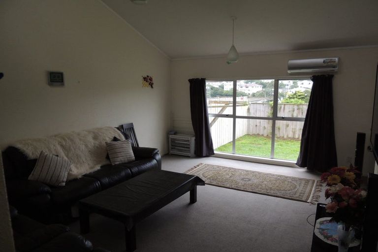 Photo of property in 5 Glen Alton Avenue, Paparangi, Wellington, 6037