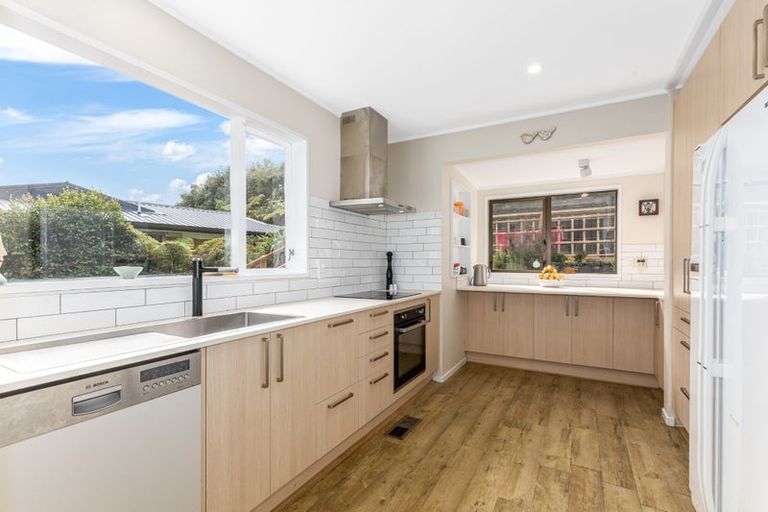 Photo of property in 5 Meridian Way, Whitby, Porirua, 5024