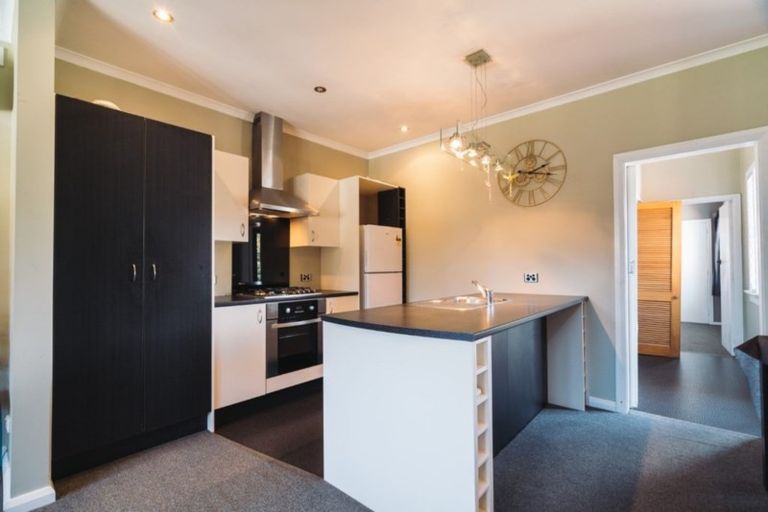 Photo of property in 16 Frasers Road, Glenross, Dunedin, 9011