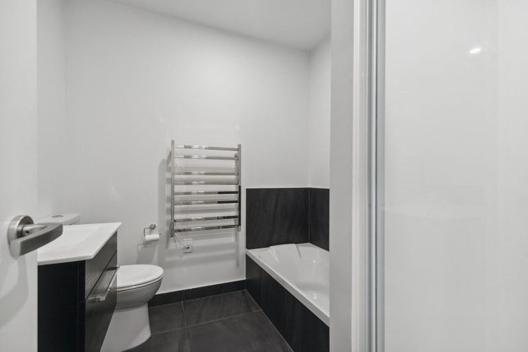 Photo of property in 16/80 Seatoun Heights Road, Seatoun, Wellington, 6022