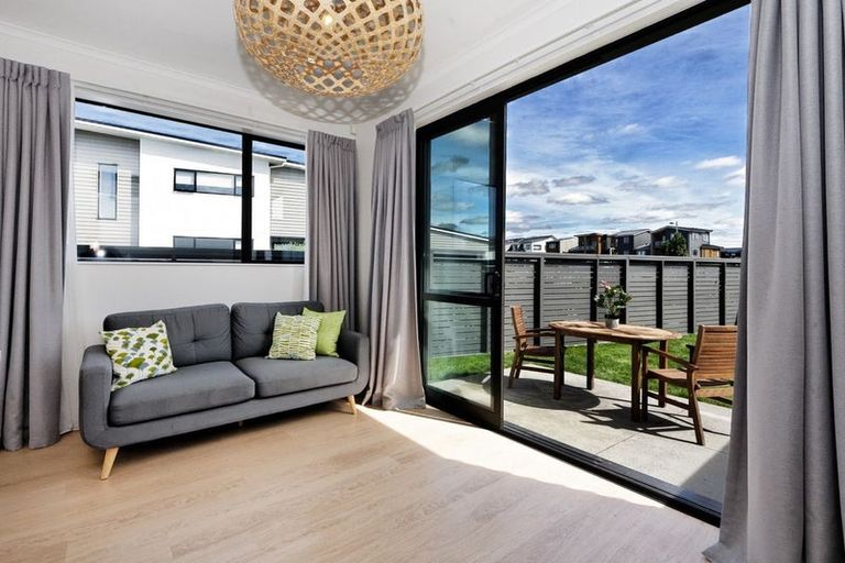 Photo of property in 29 Kanuka Road, Hobsonville, Auckland, 0616