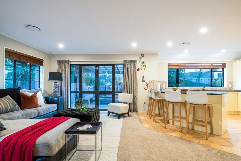 Photo of property in 39 Picasso Drive, West Harbour, Auckland, 0618