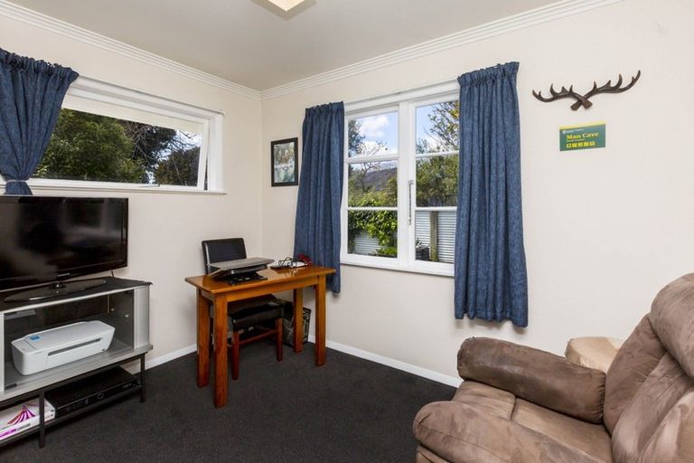 Photo of property in 4/6 Ruahine Street, Trentham, Upper Hutt, 5018