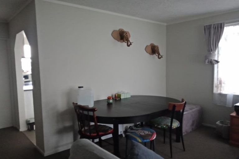 Photo of property in 67b Thurleigh Grove, Karori, Wellington, 6012