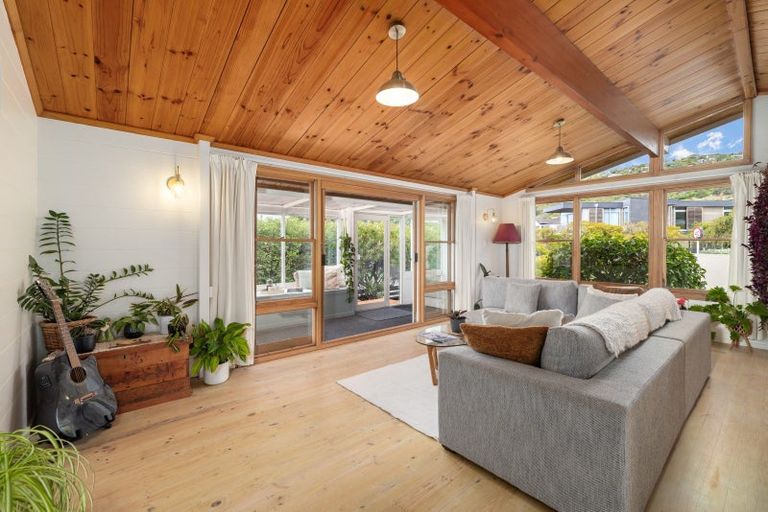 Photo of property in 2 Wakatu Avenue, Moncks Bay, Christchurch, 8081