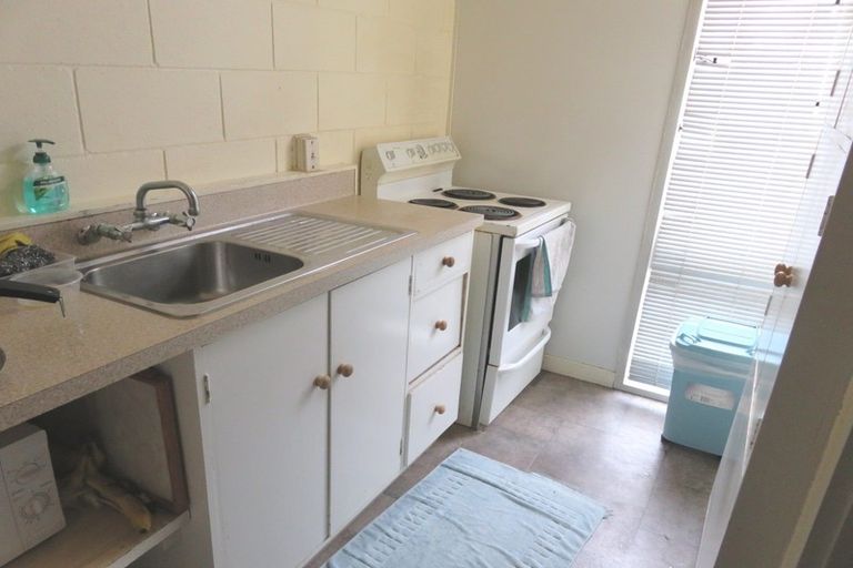 Photo of property in 2/520 Church Street, Palmerston North, 4410